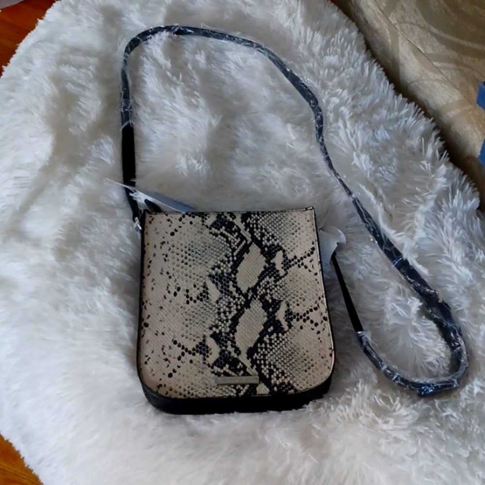 Madden girl crossbody snake